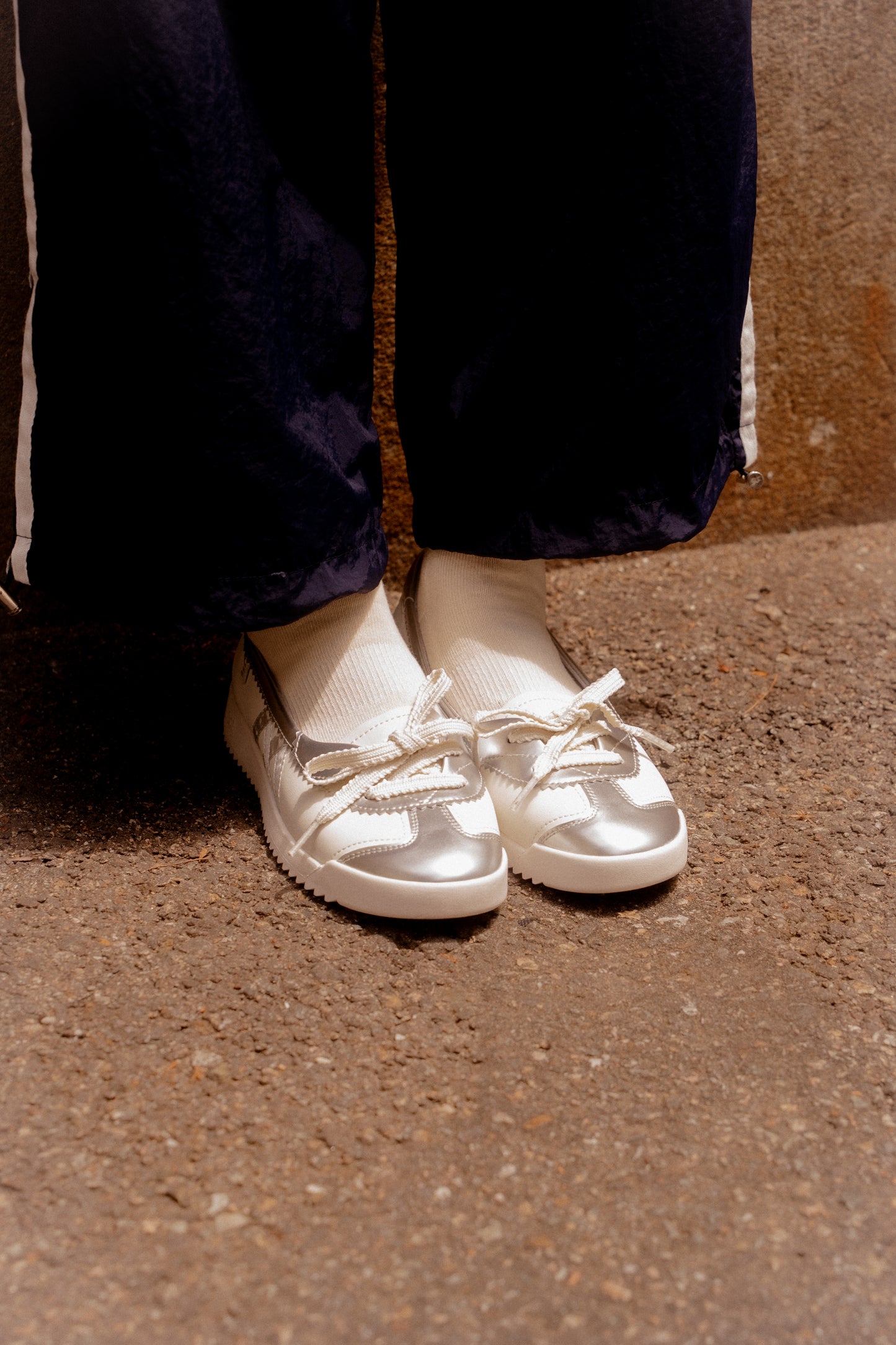 Bonita (Off White/Silver)