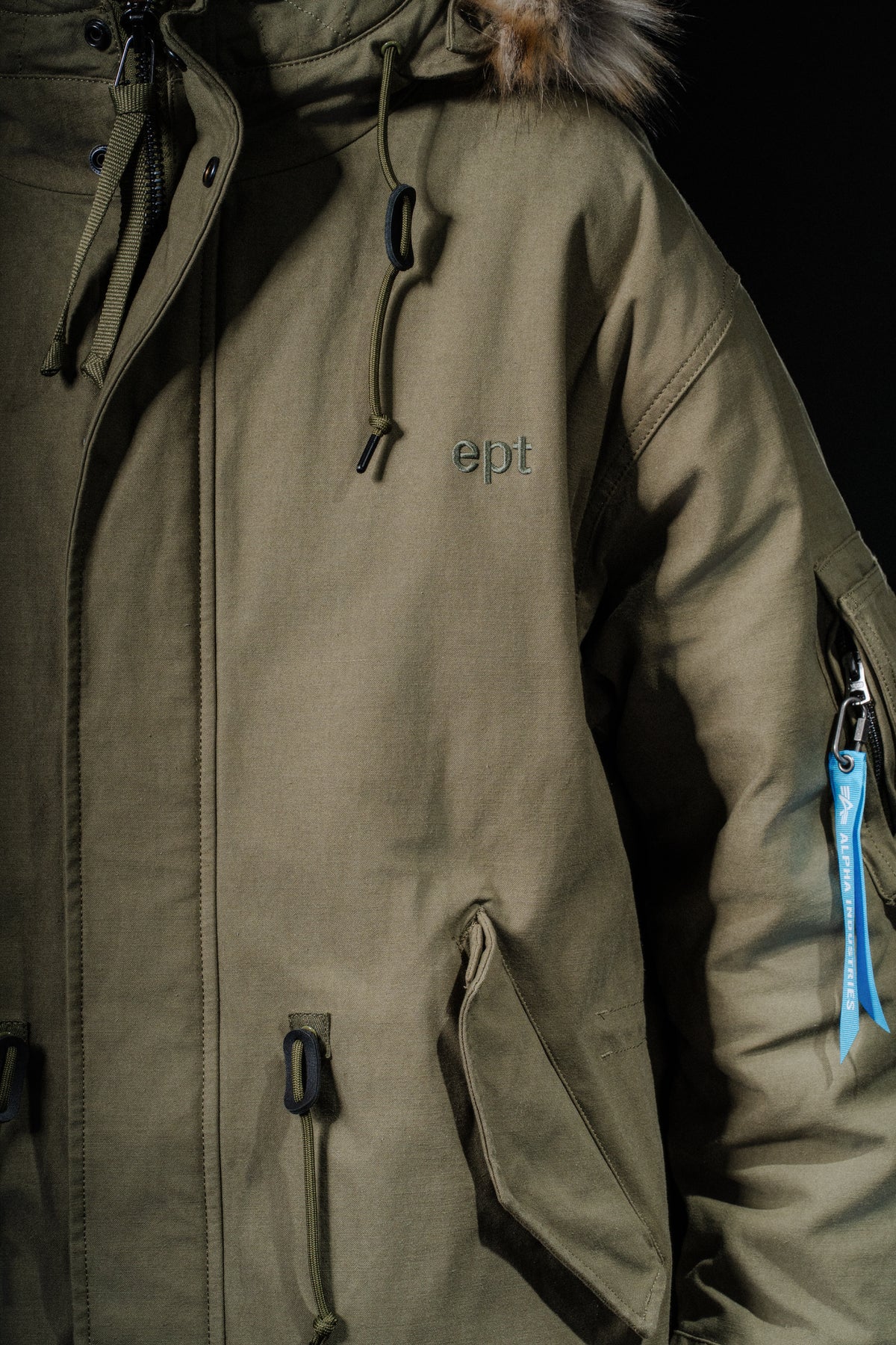 EPT X ALPHA Fishtail & Liner (Olive)